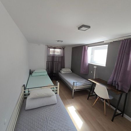 Rooms4Rest Wiertnicza - Private Rooms For Tourists - Atr Consulting Sp, Z O,O, Warsaw Exterior photo