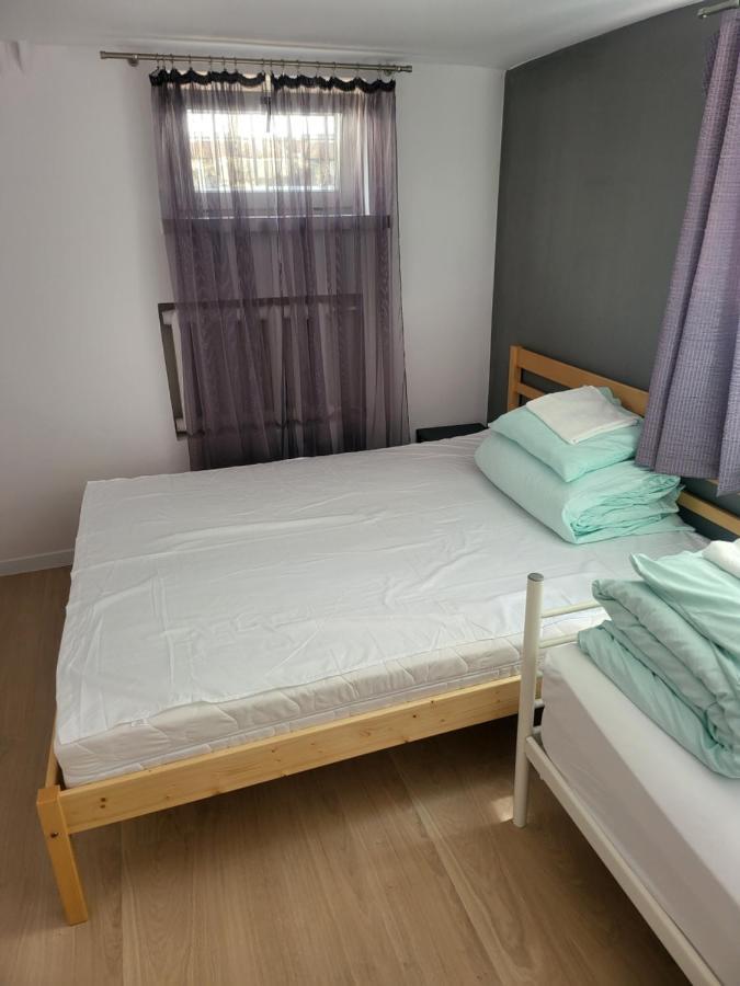 Rooms4Rest Wiertnicza - Private Rooms For Tourists - Atr Consulting Sp, Z O,O, Warsaw Exterior photo