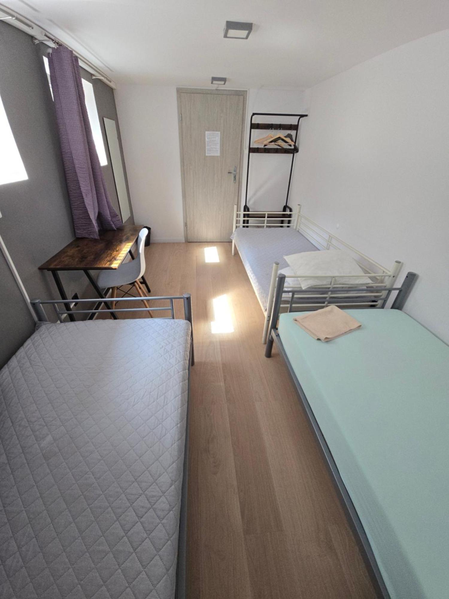 Rooms4Rest Wiertnicza - Private Rooms For Tourists - Atr Consulting Sp, Z O,O, Warsaw Exterior photo